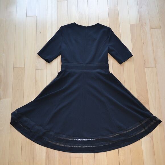 Calvin Klein Short Sleeve Midi Dress Fit and Flare Size 6 - Picture 4 of 4